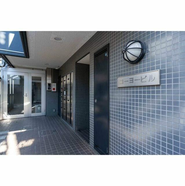 エントランス　清潔なエントランスです