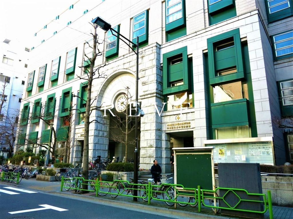 図書館　中央区立日本橋図書館（図書館）まで390m