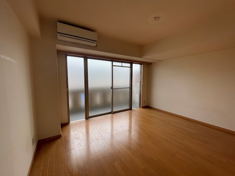 居室・リビング　※同タイプの他のお部屋です