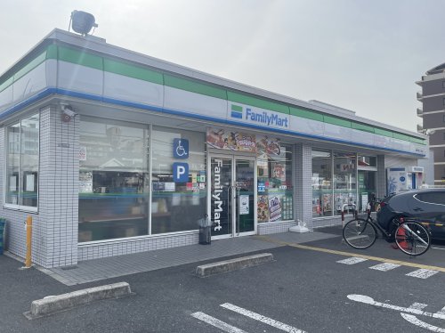 コンビニ　ファミリーマート遠里小野二丁目店（コンビニ）まで291m