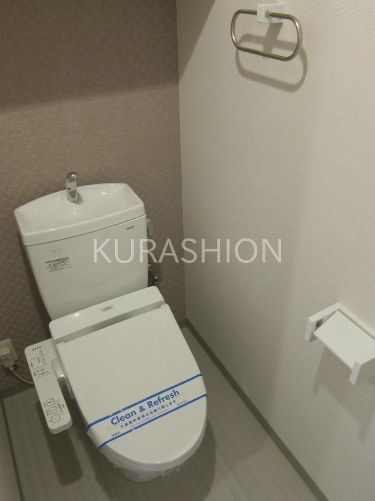 トイレ　ウォシュレット完備
