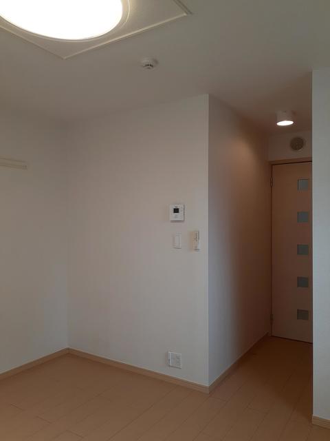 その他部屋・スペース　2面採光で採光・通風良好♪角部屋で騒音も少なく生活できます。