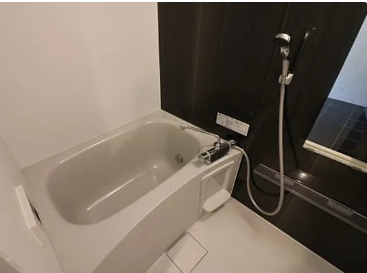 バス・シャワールーム　※別部屋の参考写真です。