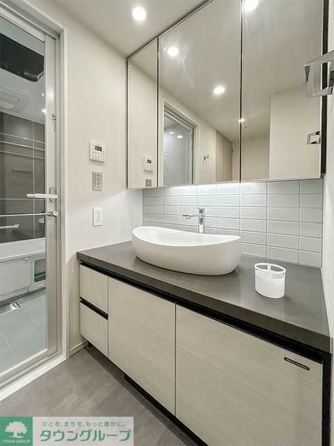 洗面設備　※写真は同タイプ住戸です。