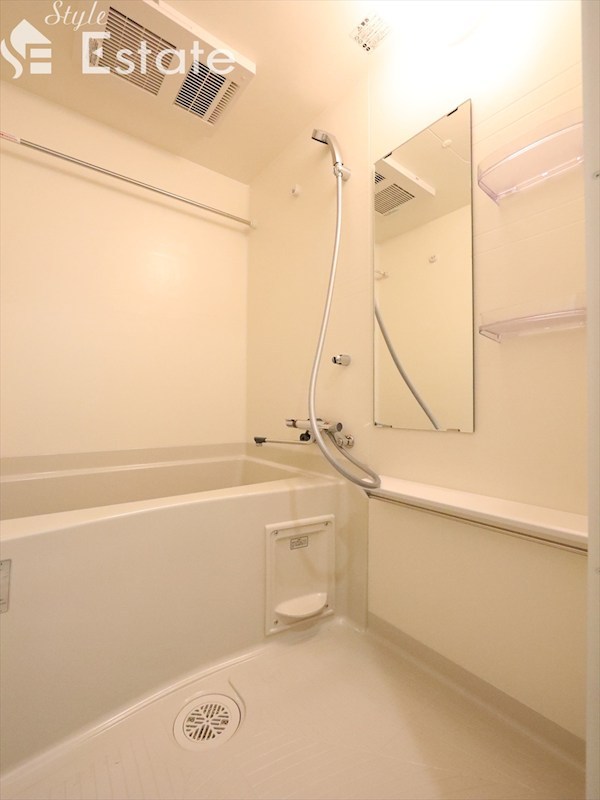 バス・シャワールーム　バスルーム