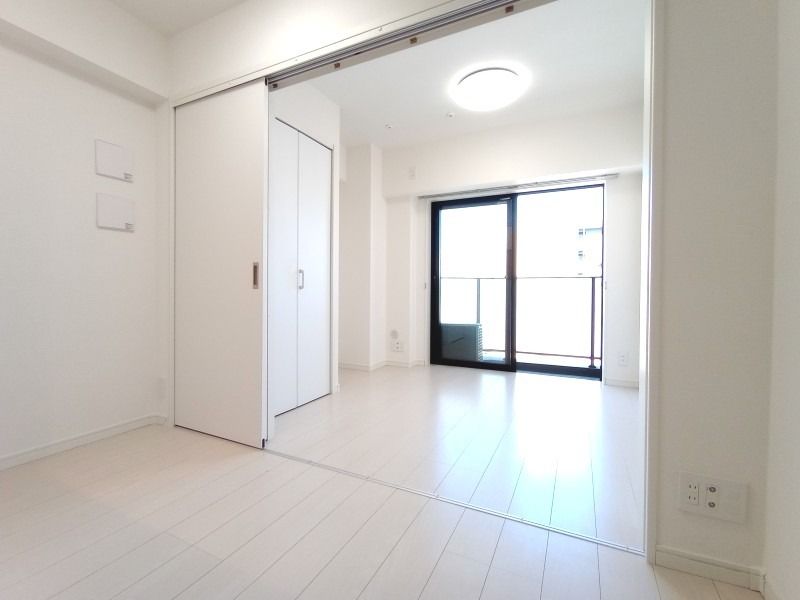 居室・リビング　☆明るい居間☆