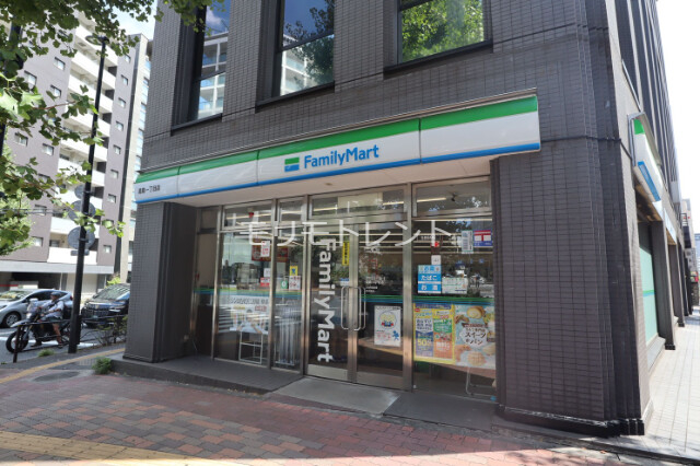 コンビニ　ファミリーマート湯島一丁目店（コンビニ）まで188m