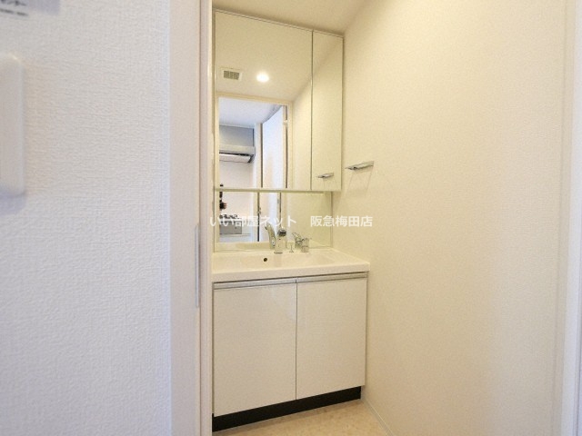 洗面設備　同仕様写真となります。