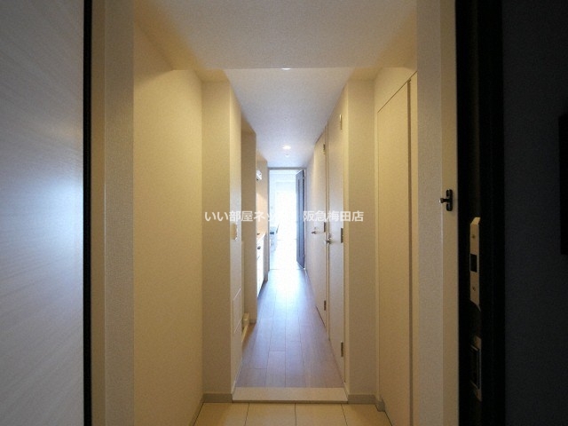 玄関　同仕様写真となります。