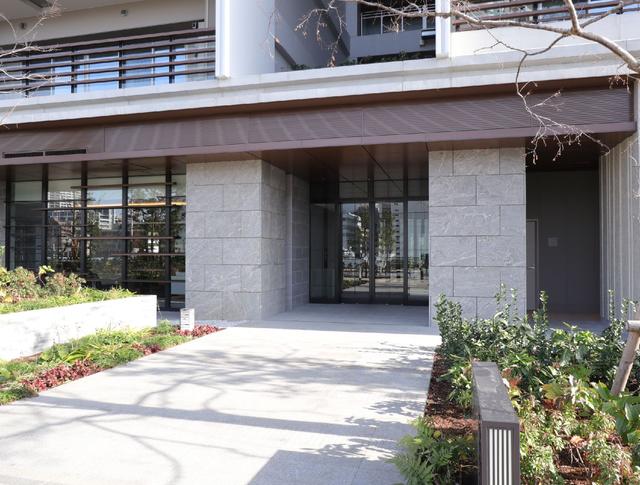 エントランス　エントランス