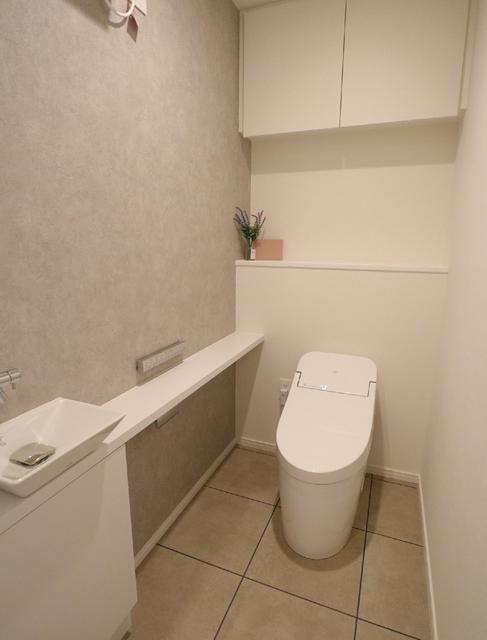 トイレ　トイレ