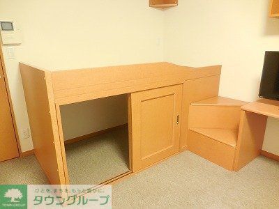 居室・リビング　収納付きベッドタイプ