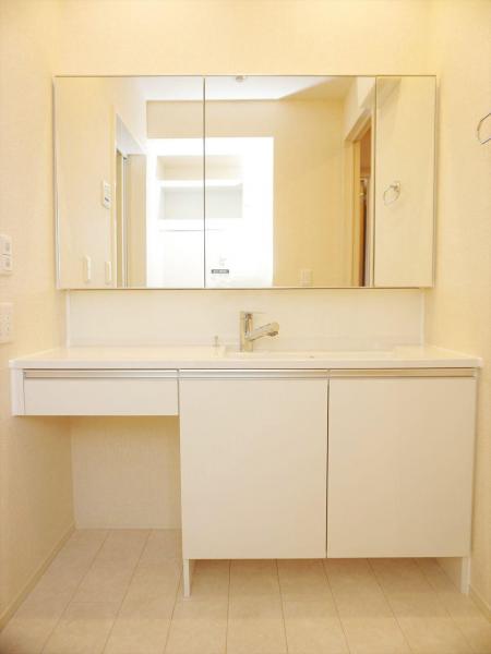 洗面設備　洗面所