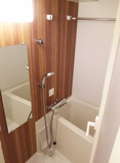 バス・シャワールーム　バス