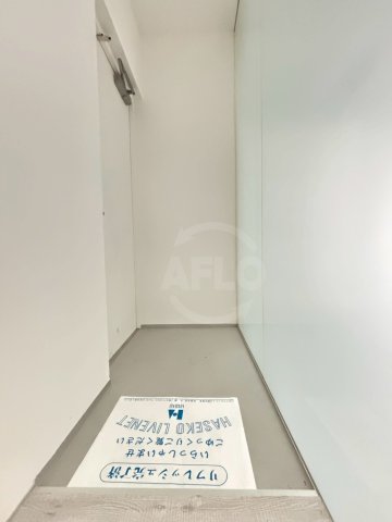 玄関　アーバンフラッツ湊町　玄関