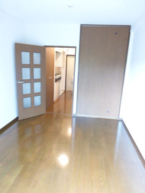 居室・リビング　★南向き★