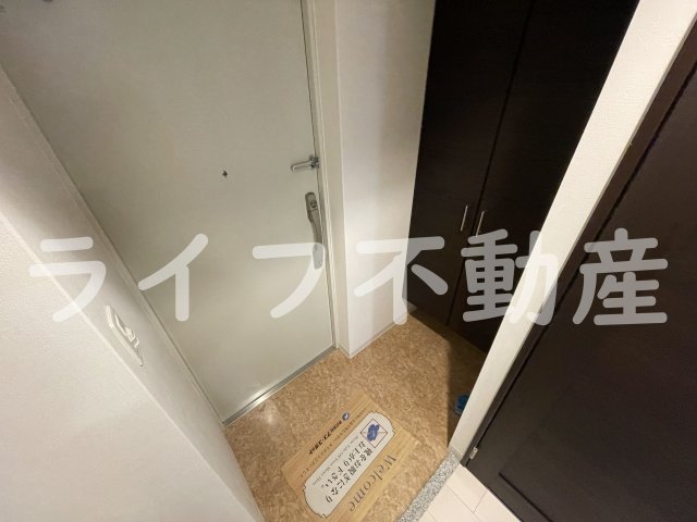 玄関　収納もある玄関です