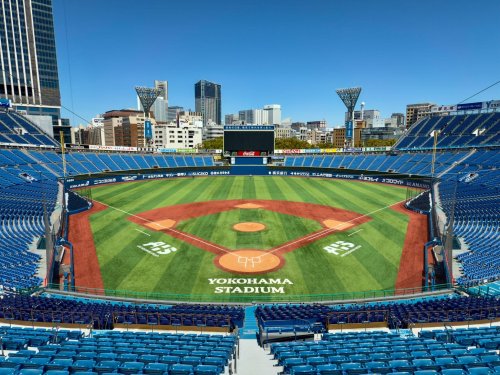 その他　横浜スタジアム（その他）まで753m