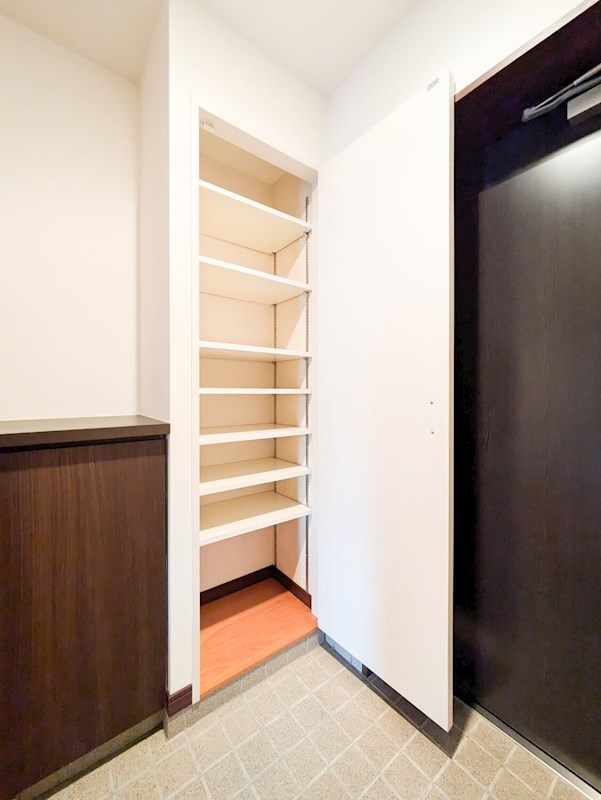 収納　※反転タイプ