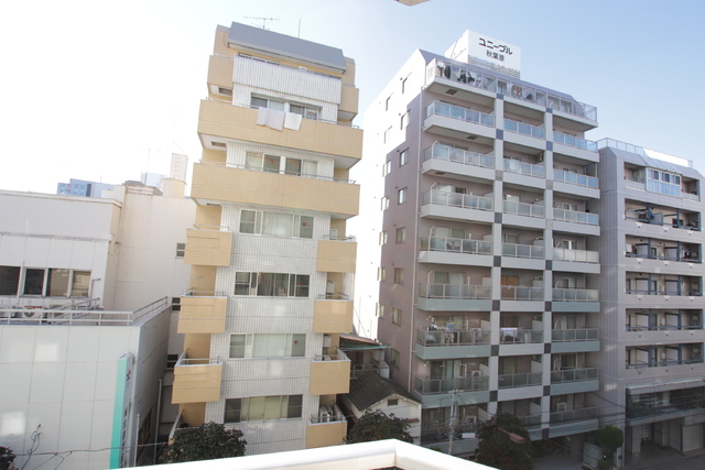 眺望　バルコニーからの景色です☆