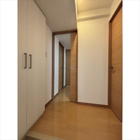 ププレMIYA八丁堀の玄関写真