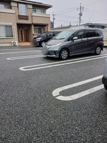 駐車場　駐車スペースもあります☆