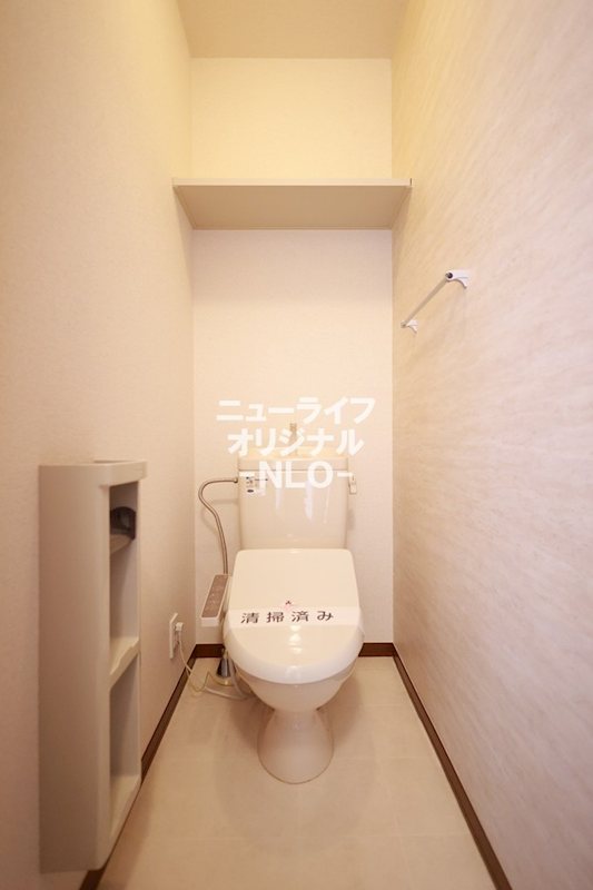 トイレ　あると嬉しい温水洗浄便座付き♪
