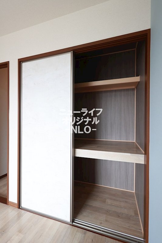 収納　奥行きのある収納スペースで荷物もたくさん入ります！