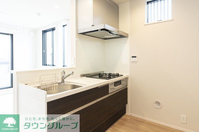 キッチン　お問合せはタウンハウジングまで！※現地待合わせ相談可能