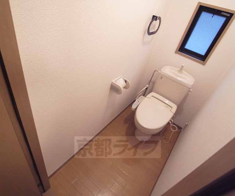 トイレ　ウォームレットトイレです