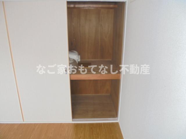 収納　※別号室の写真です