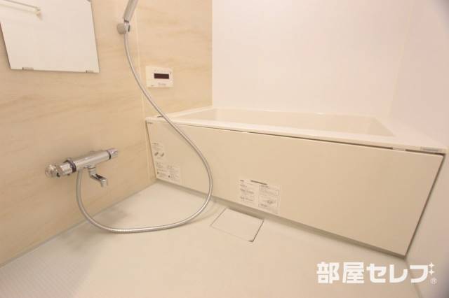 バス・シャワールーム　１日の疲れを癒やしてください