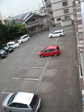 駐車場　参考写真２０３