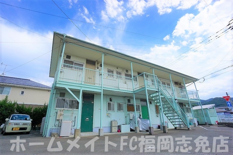 ＪＲ篠栗線 篠栗駅 徒歩10分 2階建 築48年の外観写真