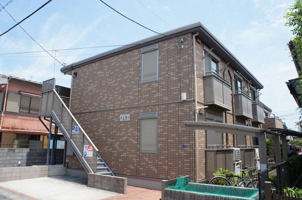 建物外観　建物は耐震耐火に優れたセキスイハイム施工で安心です。