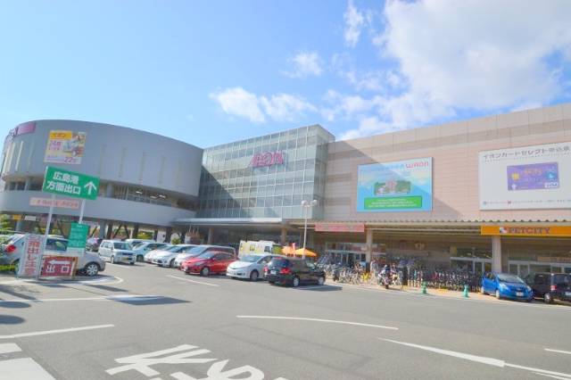 ショッピングセンター　イオン宇品ショッピングセンター（ショッピングセンター）まで205m