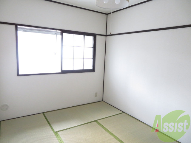 その他部屋・スペース　お布団でお休みのかたは畳のお部屋がいいですよねー。