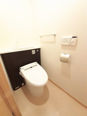 トイレ　シンプルで使いやすいトイレです