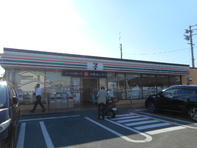 コンビニ　セブンイレブン浜松飯田北店（コンビニ）まで1042m
