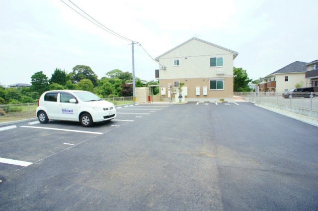駐車場　車をお持ちの方に嬉しい駐車場付きの物件です