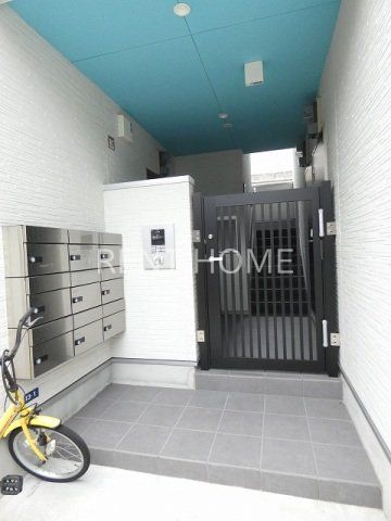 エントランス　オートロック完備