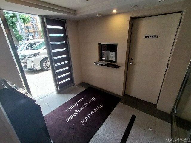 エントランス
