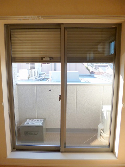 眺望　防犯シャッターで外部からの侵入を許しません?