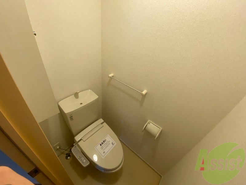 トイレ　トイレはウォシュレット機能付き。シャワートイレは日本の宝。