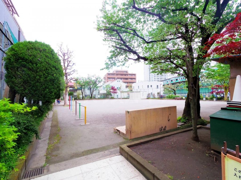 公園　真土公園（公園）まで200m