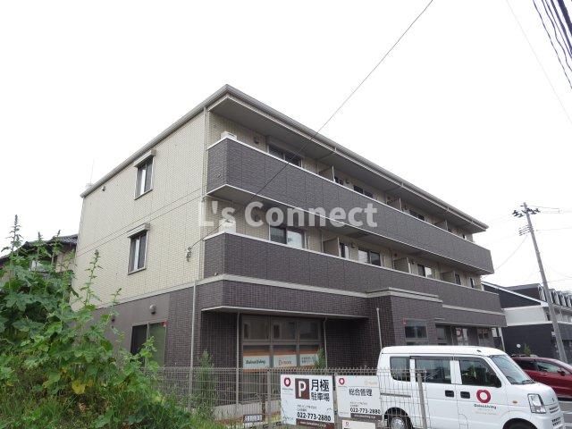 建物外観　２０１４年築のオートロックアパート。