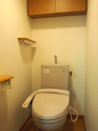 トイレ　落ち着いたトイレです