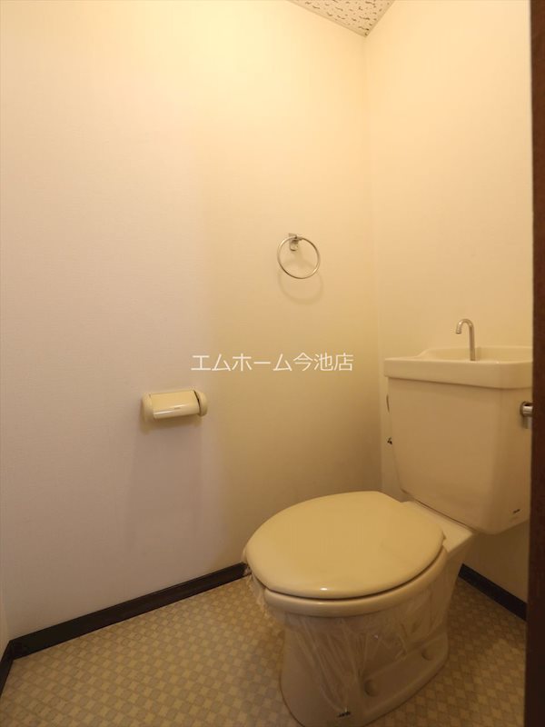 トイレ　洋式トイレ（温水洗浄便座設置可）