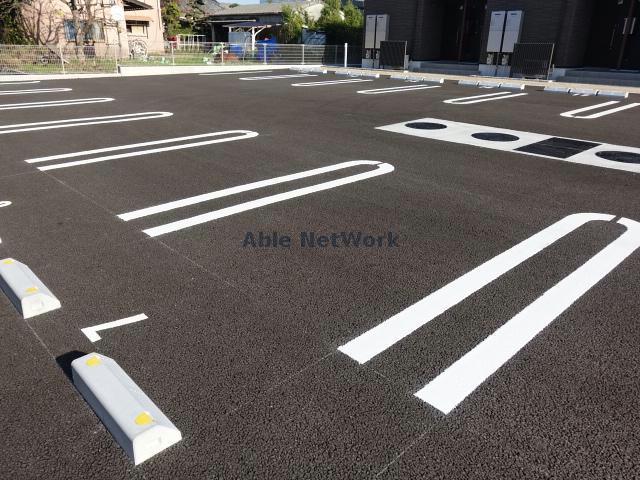 駐車場　駐車場