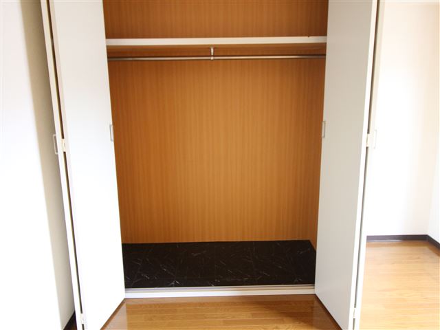 収納　他の部屋の写真です。室内は現況を優先します。
